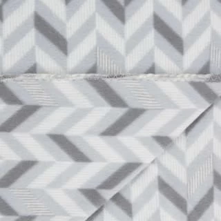 Simply Grey & Geo Print Polar Fleece Throw 2pk 4 Simply Grey & Geo Print Polar Fleece Throw 2pk - Image 4